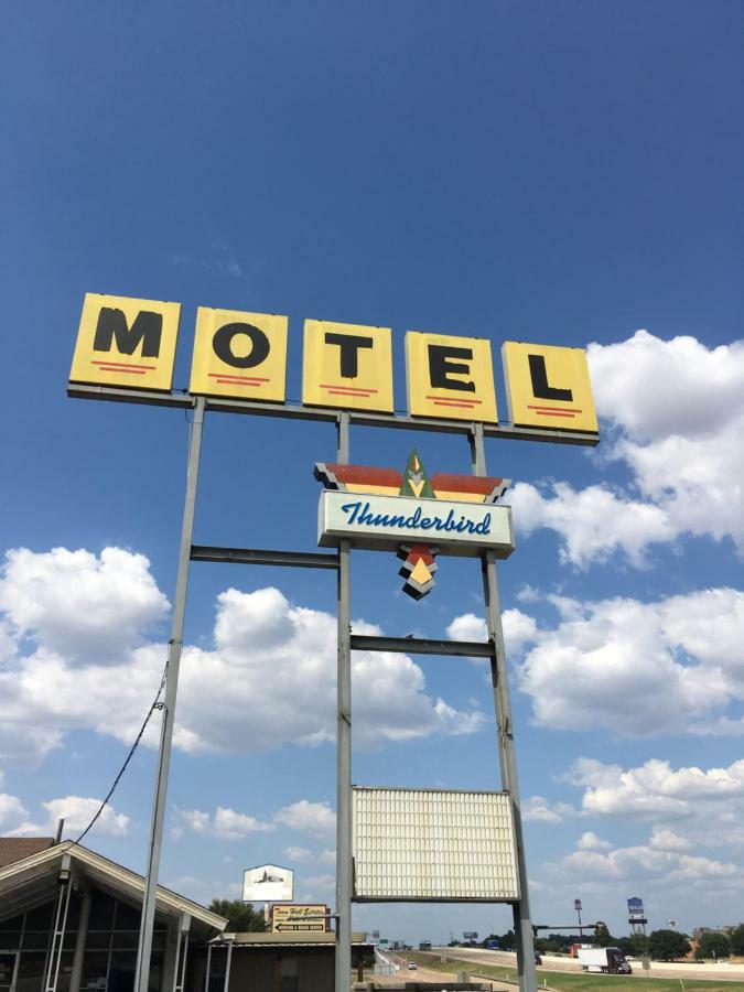 Thunderbird Motel Hillsboro Exteriör bild